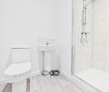 1 bedroom property to rent - Photo 2