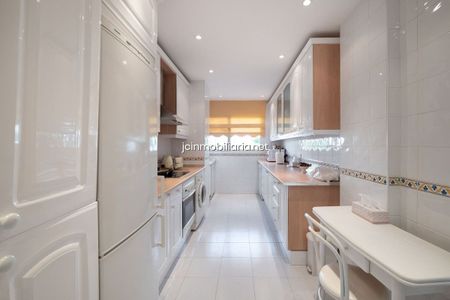 Apartamento en Estepona, Cancelada, alquiler - Photo 3