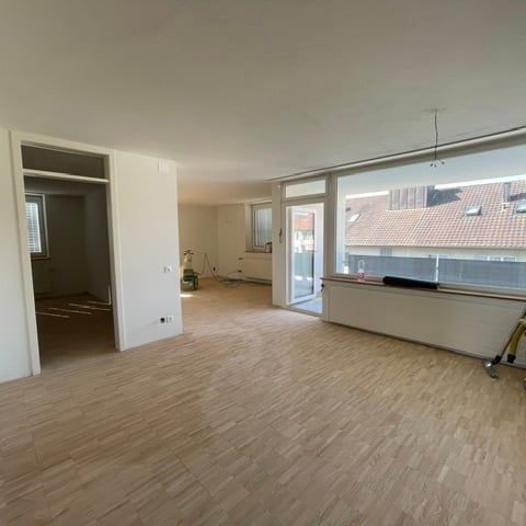 Wohnung/Büroräumlichkeiten in Neuhausen am Rheinfall - Foto 1