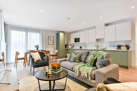 The Oakgate, Leatherhead, KT22 - Photo 4