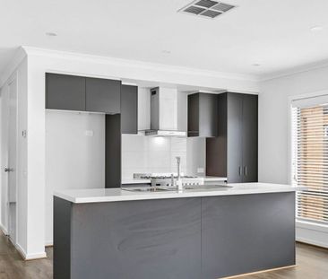 For Lease: Stunning Family Home at 7 Lygon Avenue, Clyde - $600/week - Photo 4