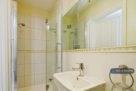1 bedroom semi-detached house to rent - Photo 4