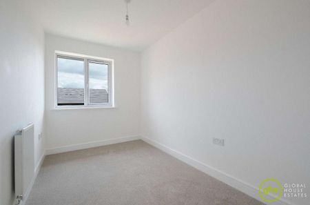 3 bedroom semi-detached house to rent - Photo 2