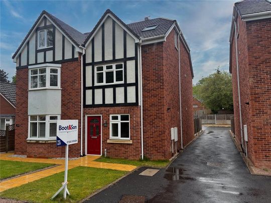 4 bedroom semi-detached house to rent - Photo 1