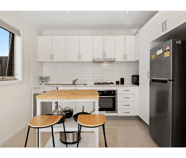 Low Maintenance Living! - Photo 6