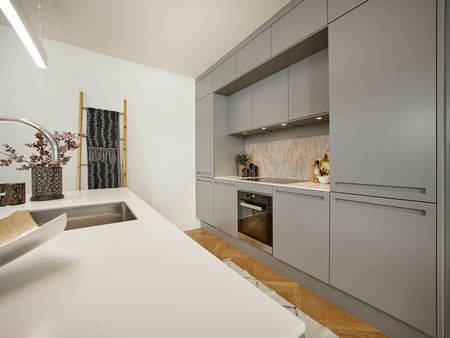 Gennemgribende renoveret og indflytningsklar! - Photo 3