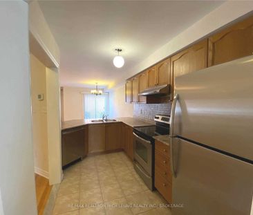 For Lease - 111 Amulet Crescent, Richmond Hill, Ontario - Photo 4