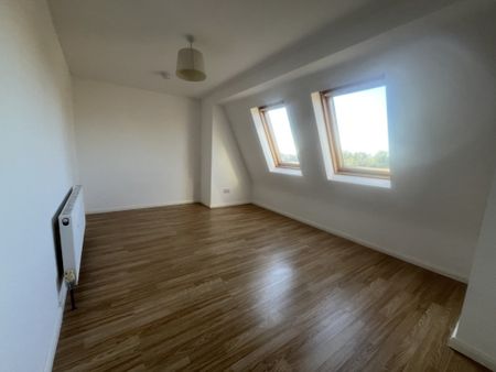 10 Botwell Court 118 Headstone Road, Harrow, Middlesex - Photo 4