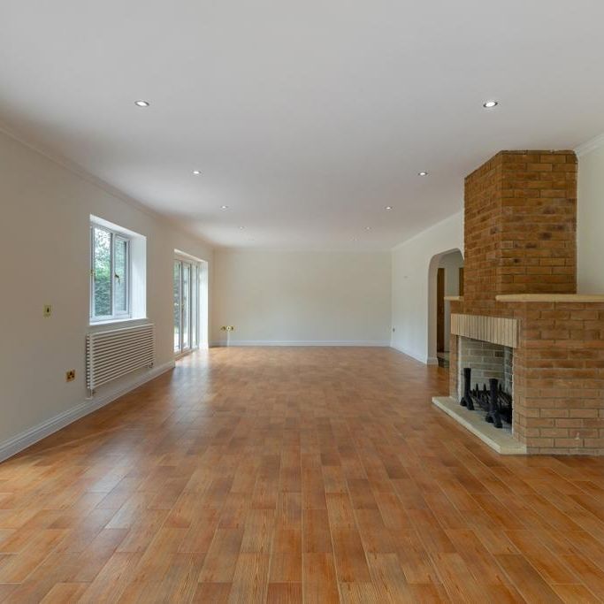 5 bedroom detached house to rent - Photo 1