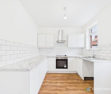 2 bedroom terraced house to rent - Photo 4