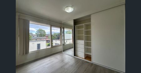 Modern 1 Bedroom Unit - Photo 2