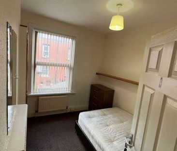 Lucas Street, Woodhouse, Leeds, LS6 - Photo 4