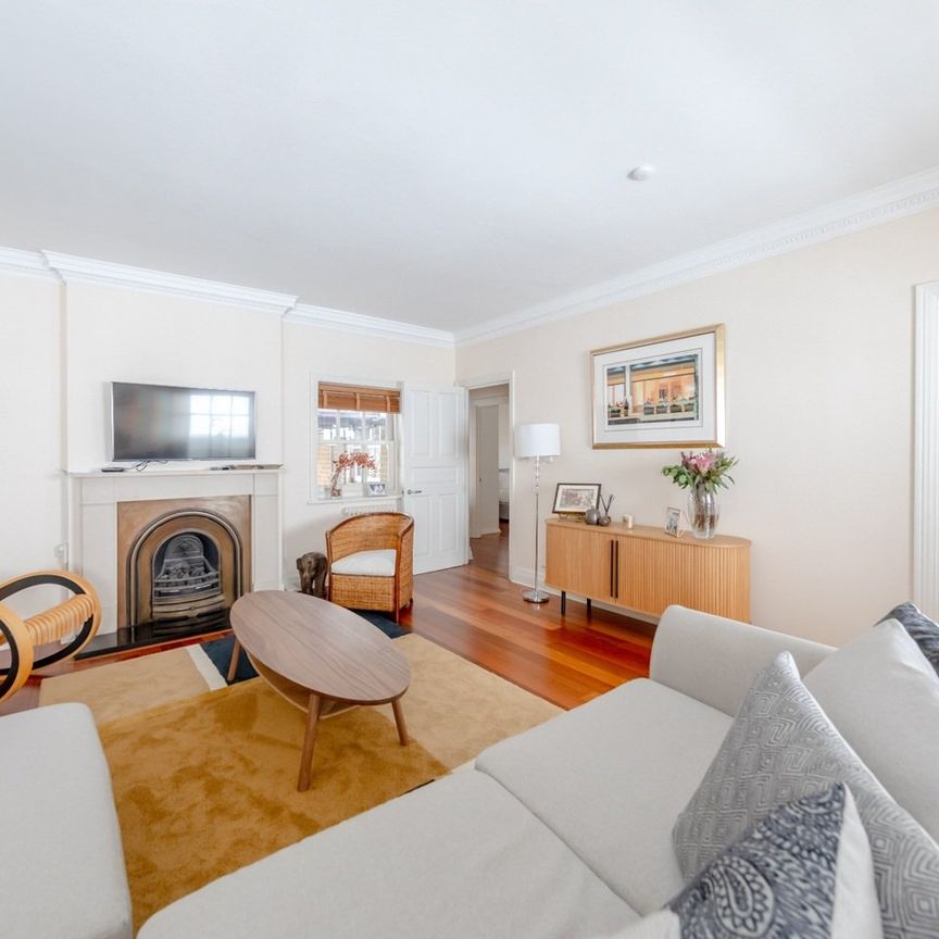 2 Bed Flat, Aston Webb House, SE1 - Photo 1