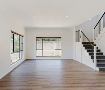 5-Bedroom Luxury Home in Prime Ashburton Location - Photo 1