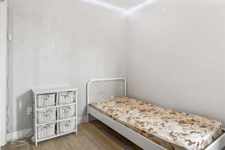 422 Nelson Street - 2 - Photo 4