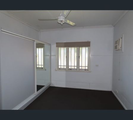 9 Harbour Road, North Mackay, Qld 4740 - Photo 1