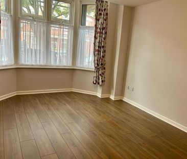 2 bedroom maisonette to rent - Photo 2
