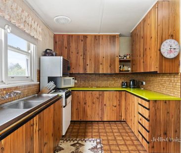 404 Stephensons Road, Mount Waverley - Photo 2