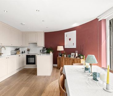 2 bedroom penthouse to rent - Photo 6