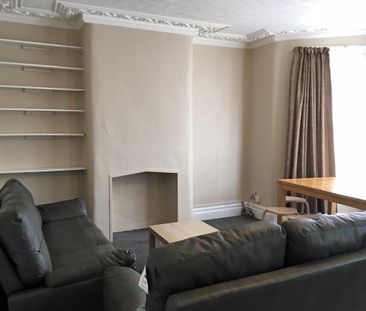 Manor Road, Horfield - Photo 3
