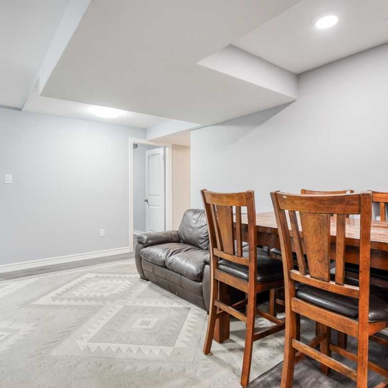 For Lease - 1053 Orenda Street, Pickering, Ontario - Photo 1