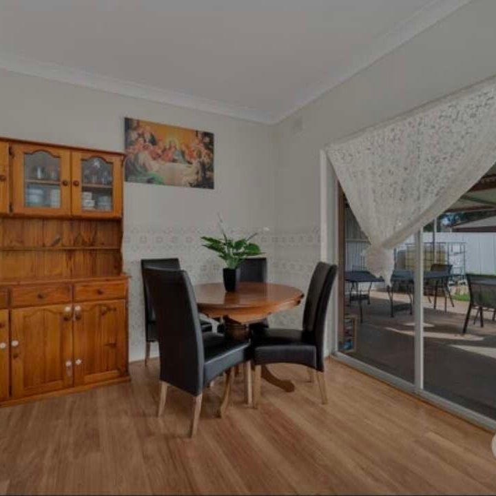 Salisbury North - Photo 1