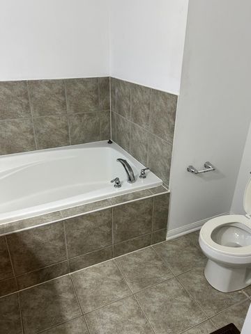 For Lease - 29 Robert Parkinson Drive Unit# Upper, Brampton, Ontario - Photo 4