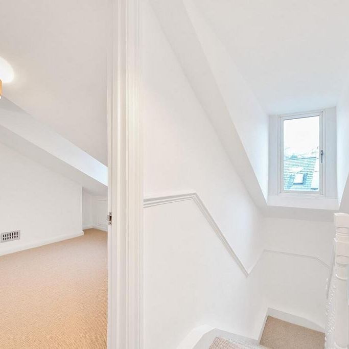 4 bedroom terraced house to rent - Photo 1