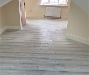 Central Avenue, Greater London, UB3 - Photo 3