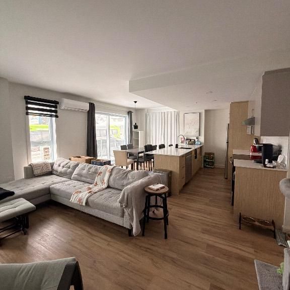 4 1/2 disponible à partir du 1er mars 2026 à Val-Bélair - Photo 1