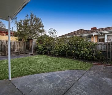 1/11 Queens Parade, Glen Iris - Photo 3