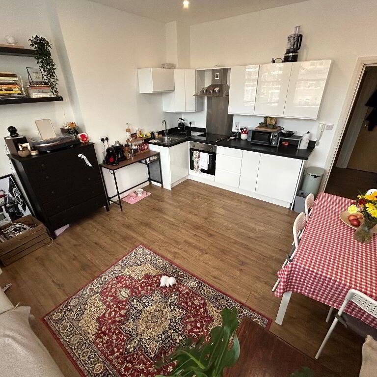 Apt 5, 44 Ulsterville Avenue, Belfast, BT9 7AQ - Photo 1