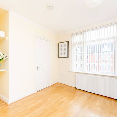 Welldon Crescent, Harrow, HA1 - Photo 4