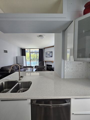 For Lease - 5 Marine Parade Drive Unit# 312, Toronto, Ontario - Photo 4