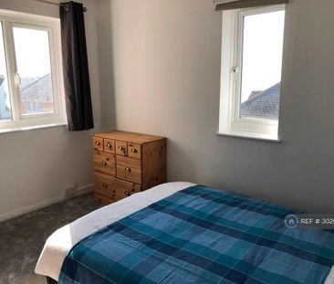 2 bedroom flat to rent - Photo 3