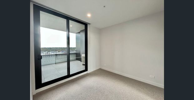 Two Bedroom Two Bathroom Apartment in Burwood East - Photo 1