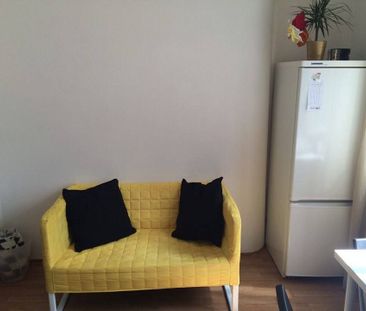 Pronájem bytu 2+kk • 36 m² bez realitkyNuselská, Praha - Nusle - Photo 1