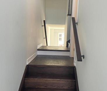 For Lease - 27 Douet Lane, Ajax, Ontario - Photo 2