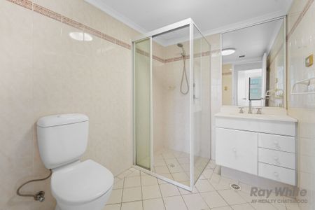 Renovated & Conveniently Located 2 Bedroom Unit - Photo 5