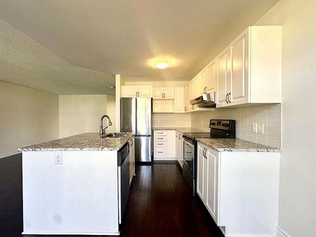 109 Calvington Ave, Kanata, ON - Photo 2