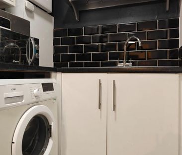 1 bedroom in a house share to rent - Photo 6