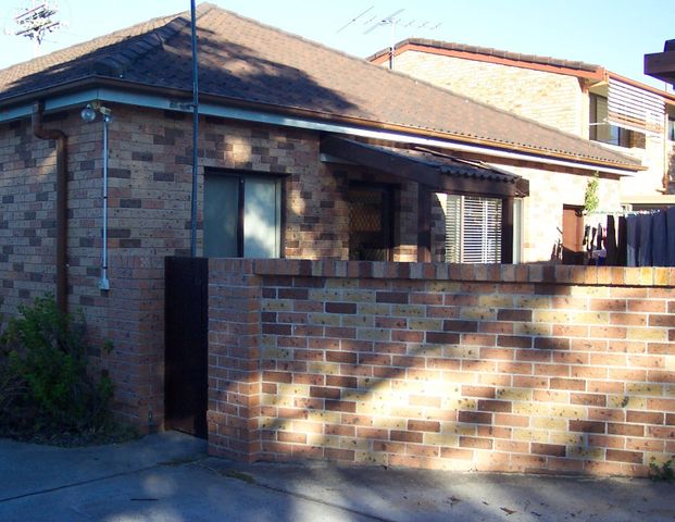 Perfectly Positioned Ettalong Beach Unit - Photo 1