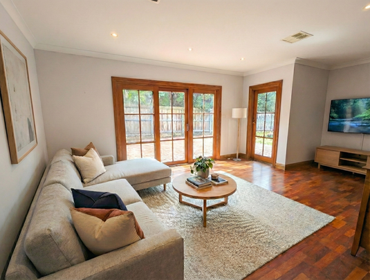 21 Bishop Avenue, West Pennant Hills NSW 2125 - House For Rent | Domain - Photo 1
