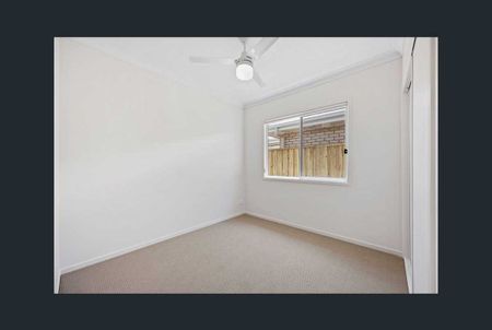 Brand New Contemporary Family Home - Photo 5