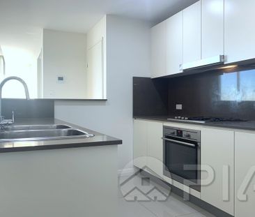 606/6 East Street Granville - Photo 3