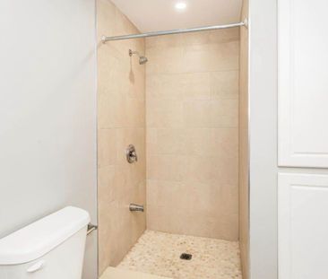 For Lease - 689 Ambroise Crescent, Milton, Ontario - Photo 4