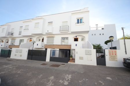 Ref: F02-23R Townhouse in Torreblanca - Photo 5