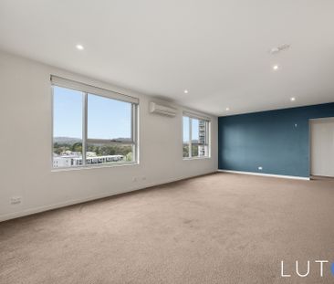 Modern Apartment in the Heart of Phillip - Photo 3