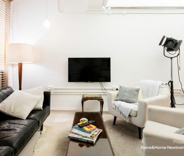 A one of a kind home - Photo 4