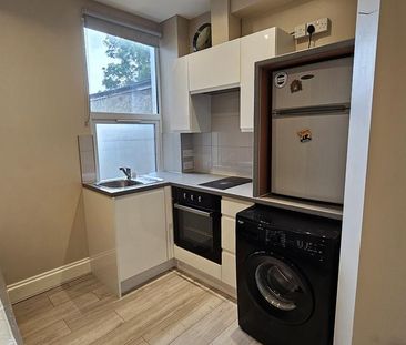 Studio to rent - Photo 6